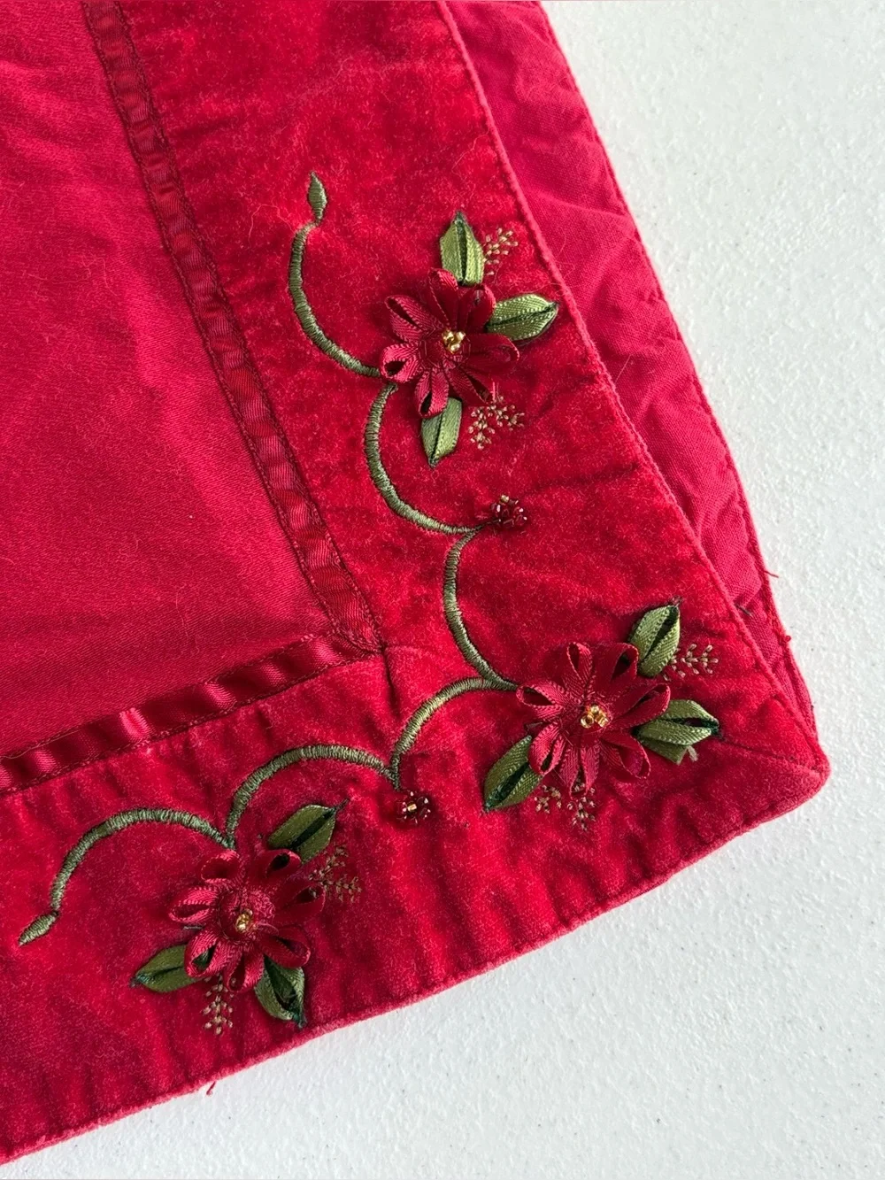 Vintage Red Table Runner Christmas Poinsettia Embroidered & Beaded 13” x 66”